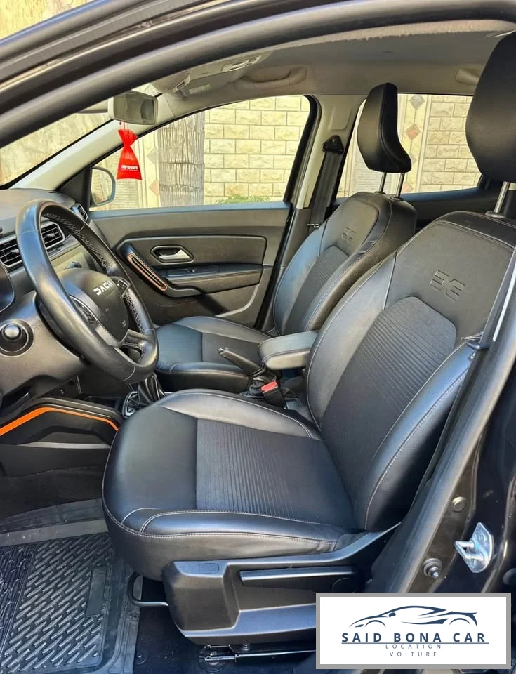 DACIA DUSTER NOIR 2026 - Vue 4 carrosserie et intérieur