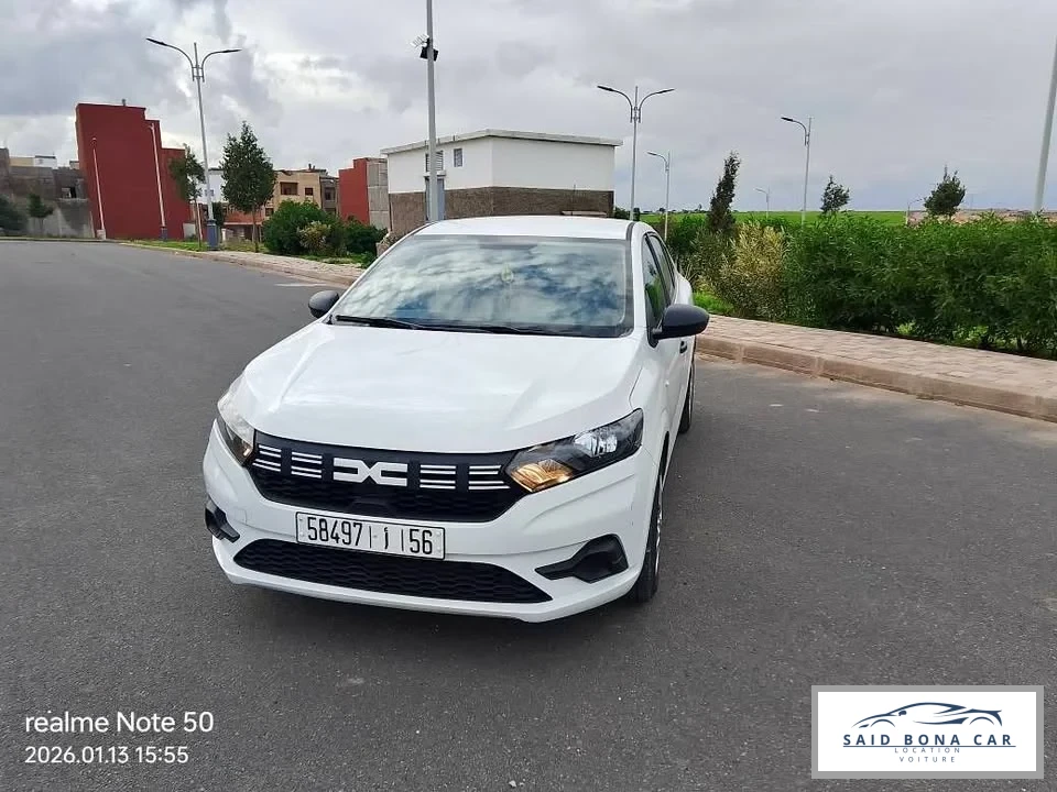 DACIA LOGAN BLANCHE 2026 - Vue 1 carrosserie et intérieur