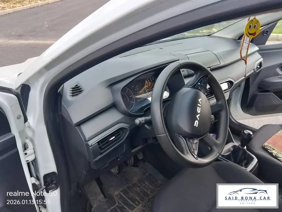 DACIA LOGAN BLANCHE 2026 - Vue 5 carrosserie et intérieur