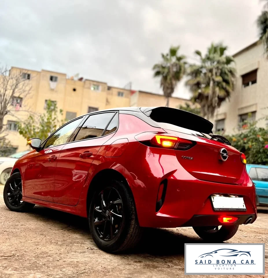 OPEL CORSA ROUGE 2026 - Vue 2 carrosserie et intérieur