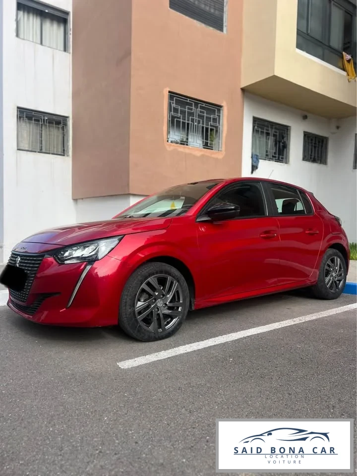 PEUGEOT 208 ROUGE 2026 - Vue 3 carrosserie et intérieur